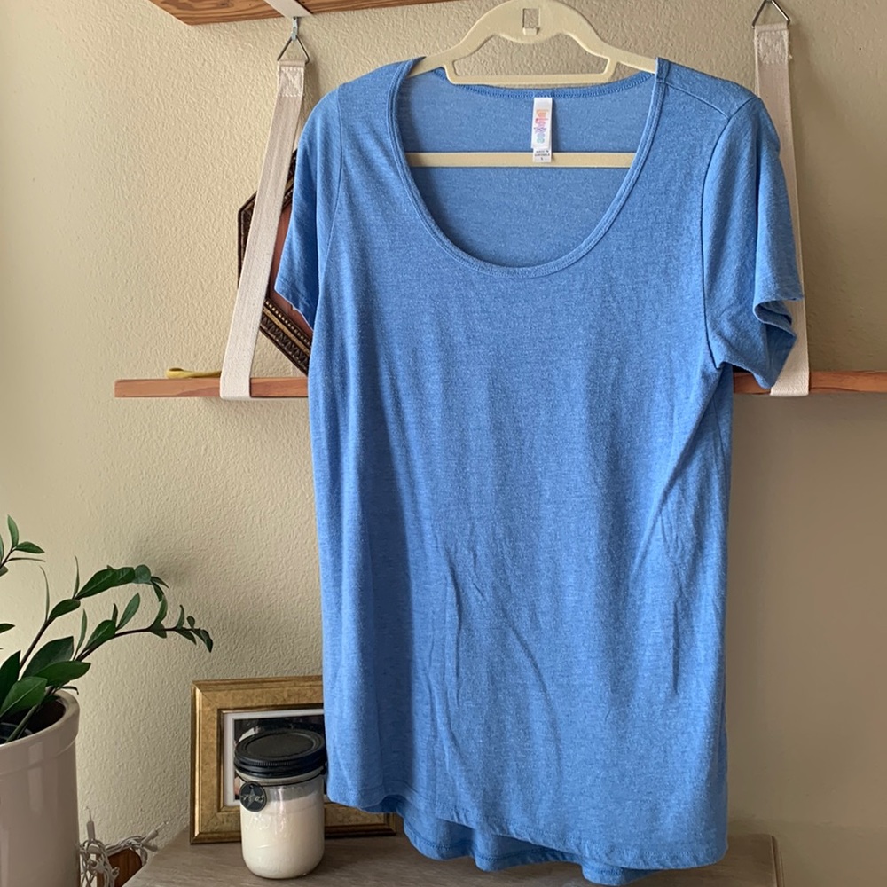 Classic Tee. Round neck.